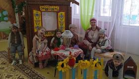 Мы пришли в театр