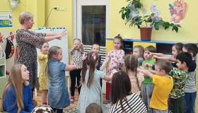 Игротренинг в подготовительной группе "На пороге школы"